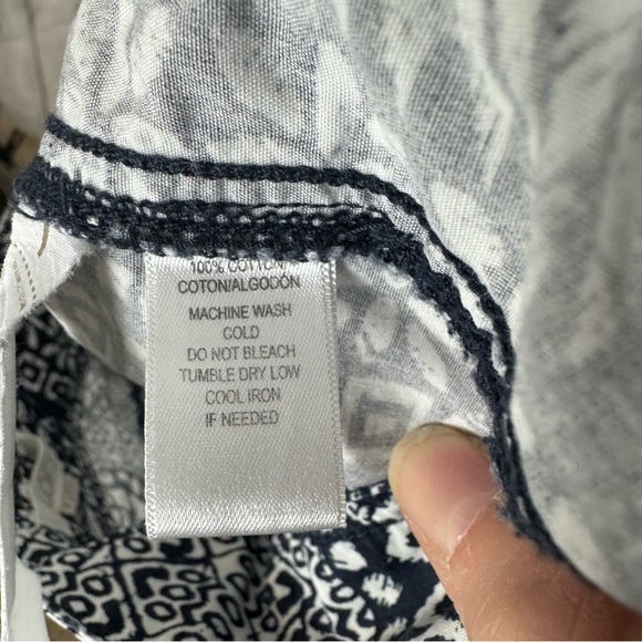 Ann Taylor LOFT size 4 Blue White Ikat Print Cotton Joggers With Pockets - Picture 8 of 8